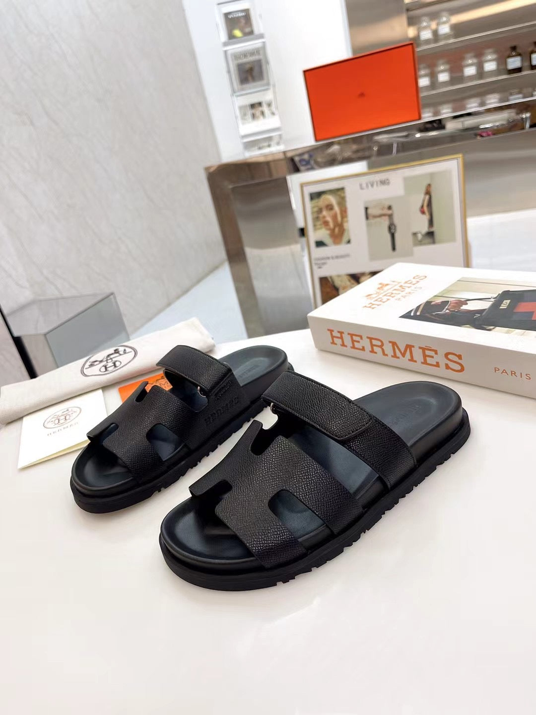CHYPRE SANDAL IN BLACK CALFSKIN 186752 - 35
