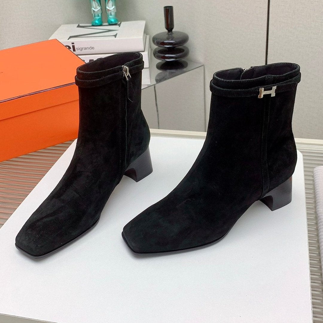 WOMEN'S NEO ANKLE BOOT IN BLACK SUEDE - 35