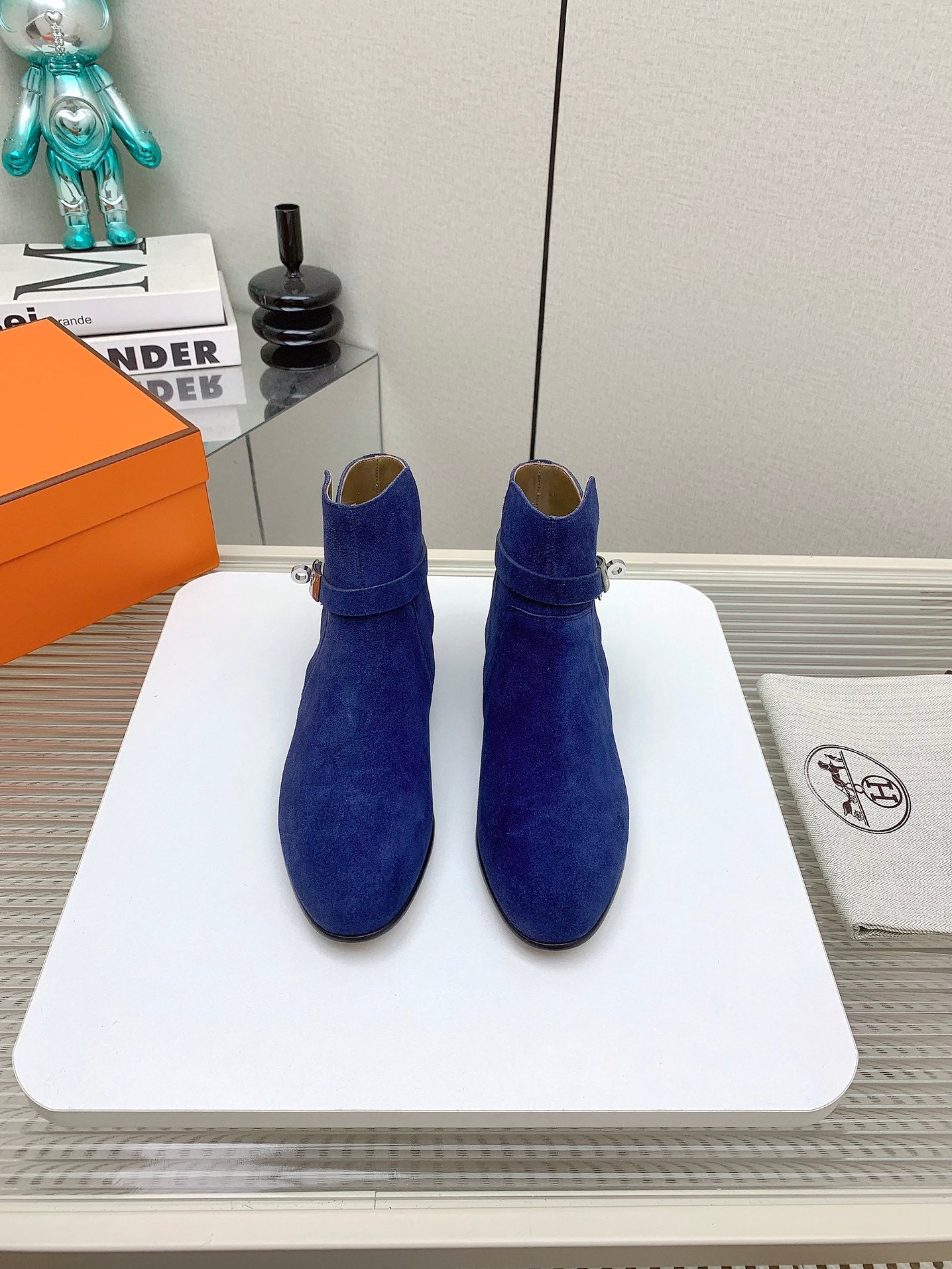 WOMEN'S NEO ANKLE BOOT IN COBALT BLUE SUEDE - 35