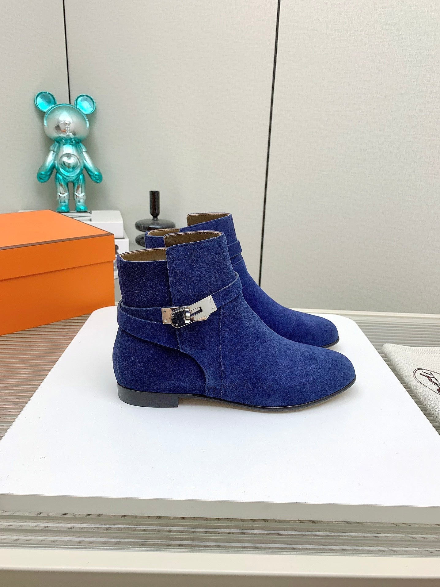 WOMEN'S NEO ANKLE BOOT IN COBALT BLUE SUEDE - 35
