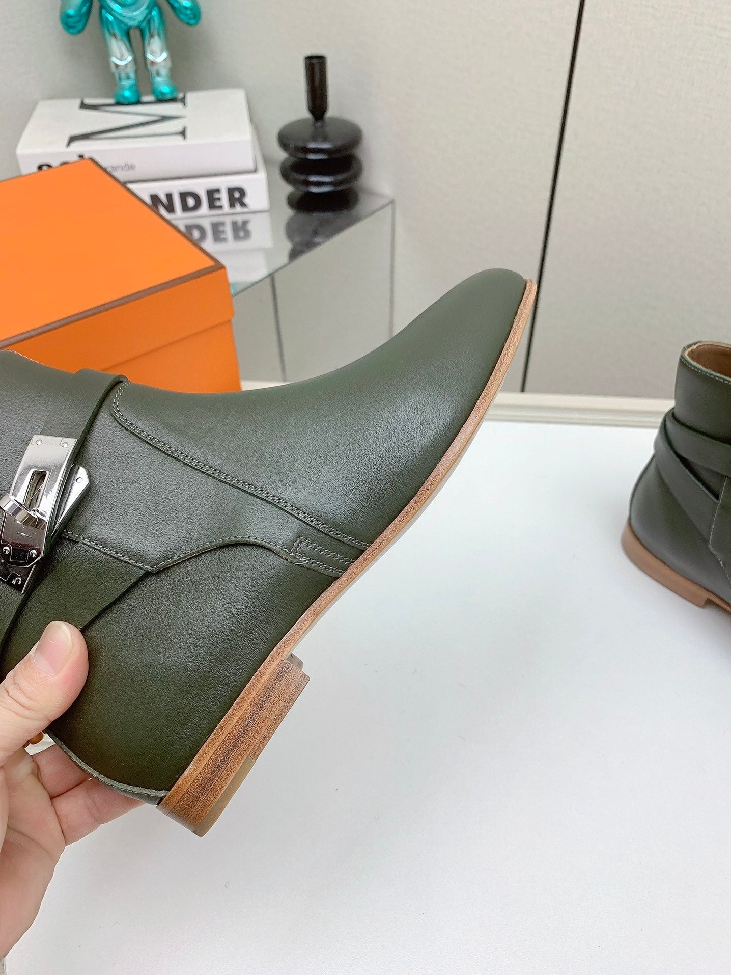 WOMEN'S NEO ANKLE BOOT IN ARMY GREEN CALFSKIN - 35