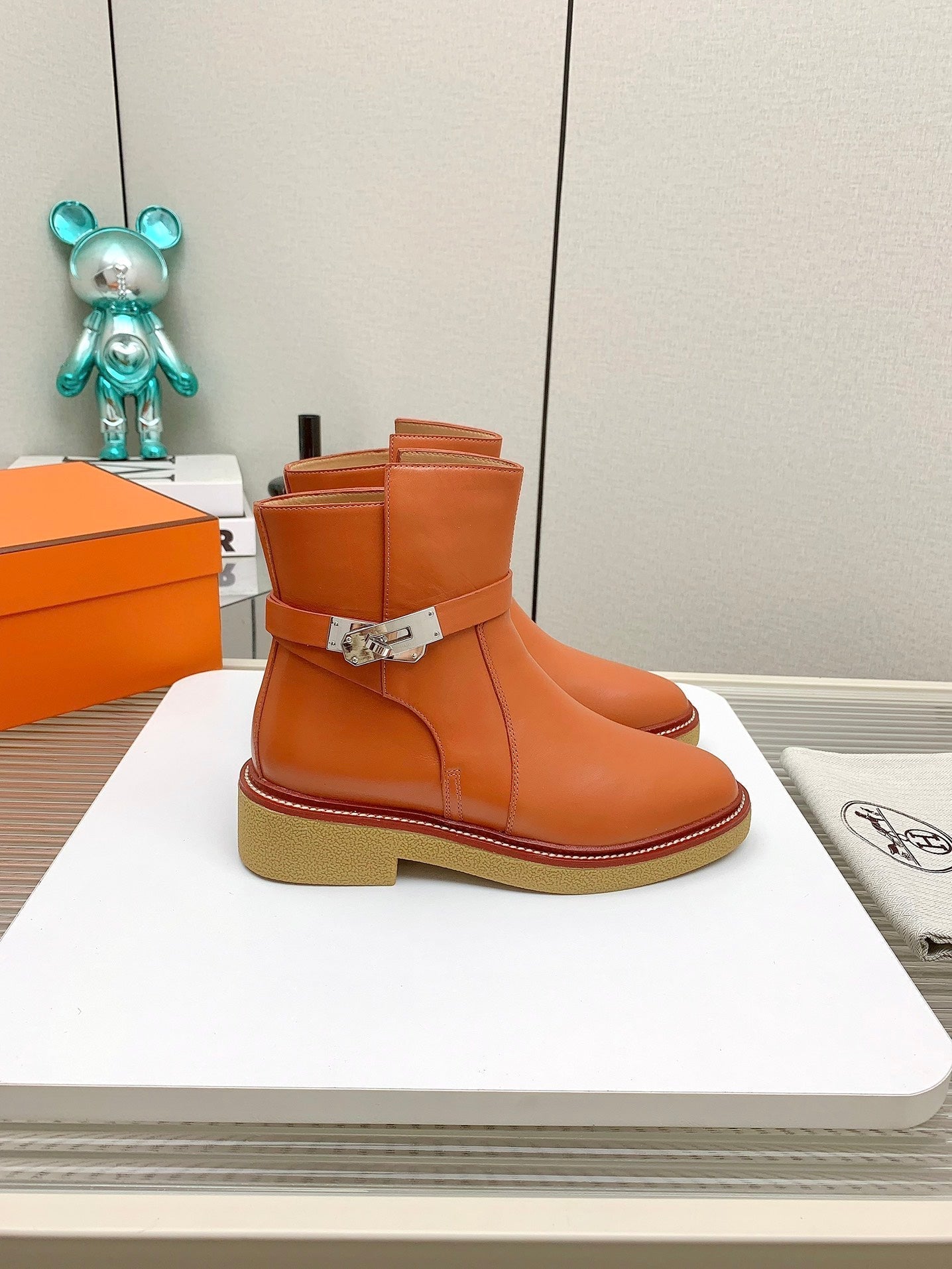 BOTINES HISTORY BOOTS IN SALAMANDER ORANGE CALFSKIN - 35
