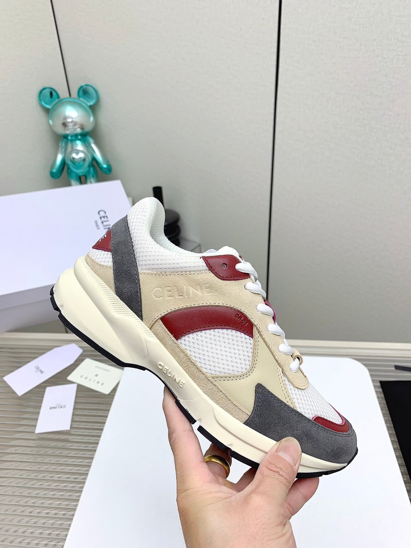 RUNNER CR-03 LOW LACE-UP IN WHITE MESH AND BEIGE CALFSKIN - 35
