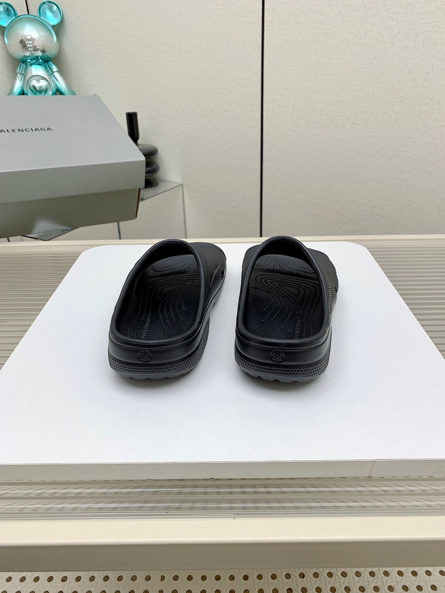 POOL CROCS IN BLACK RUBBER - 36
