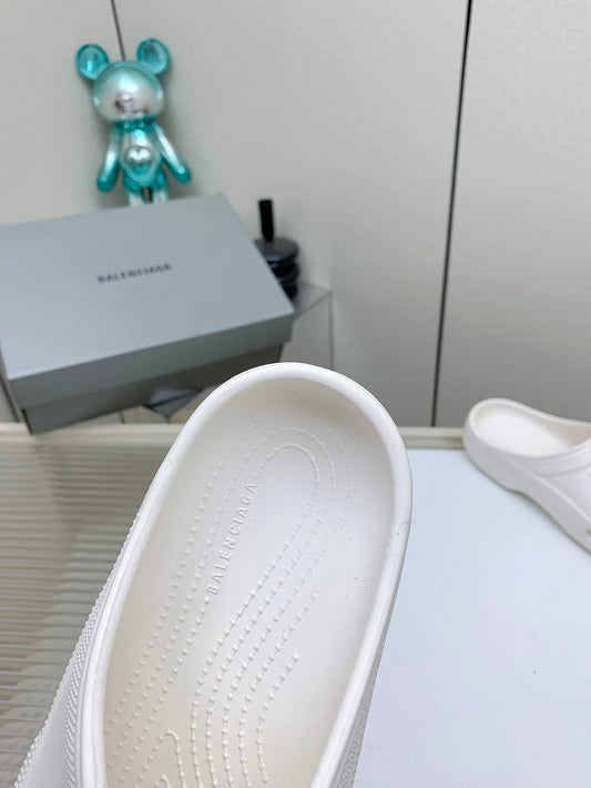 POOL CROCS IN WHITE RUBBER - 36