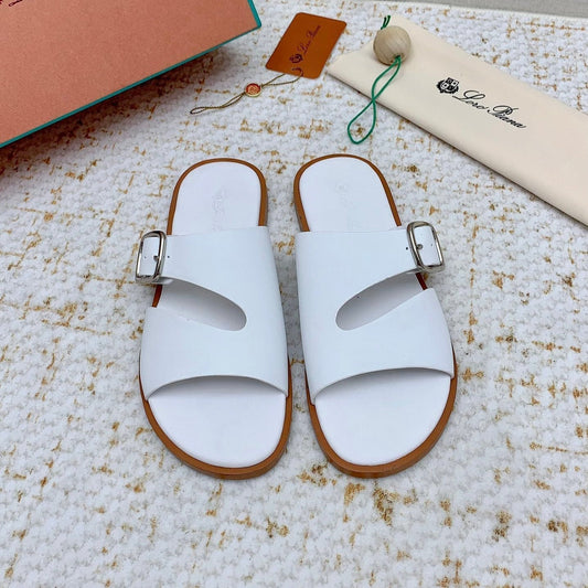 SANDALS IN WHITE CALFSKIN - 38