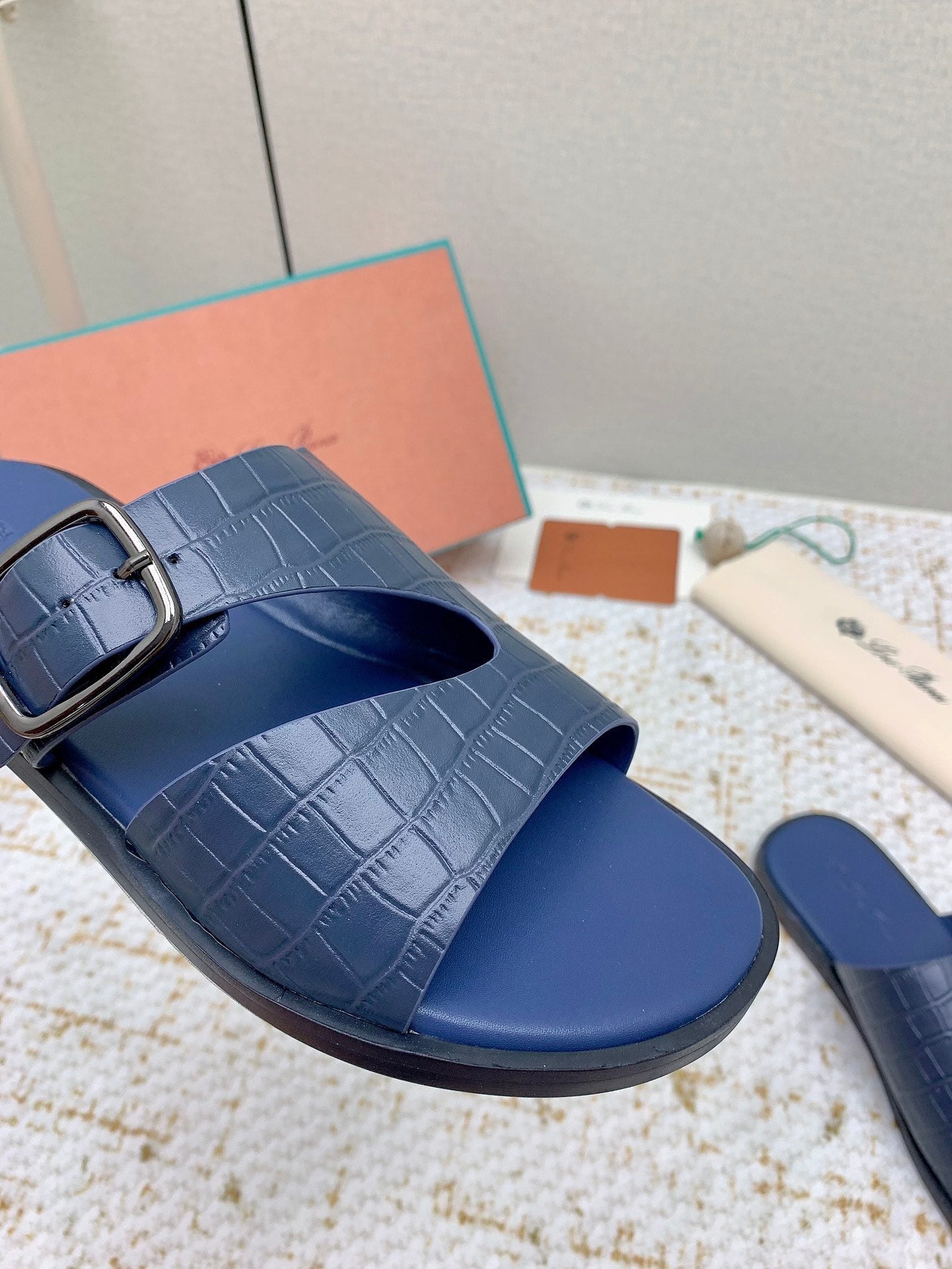SANDALS IN CLASSIC BLUE SNAKE EMBOSSED CALFSKIN - 38