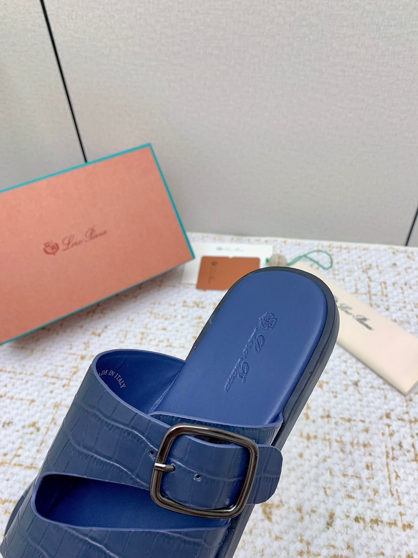 SANDALS IN CLASSIC BLUE SNAKE EMBOSSED CALFSKIN - 38