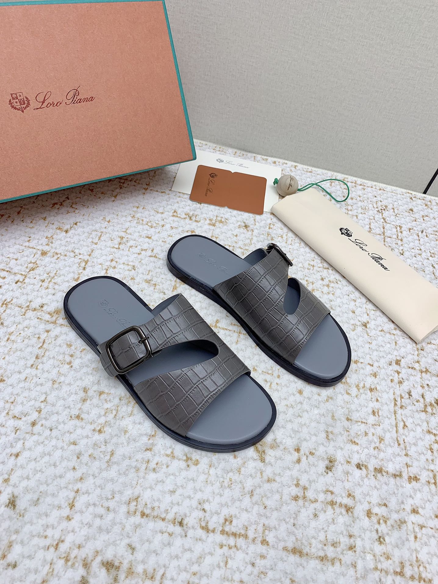 SANDALS IN DARK GRAY SNAKE EMBOSSED CALFSKIN - 38