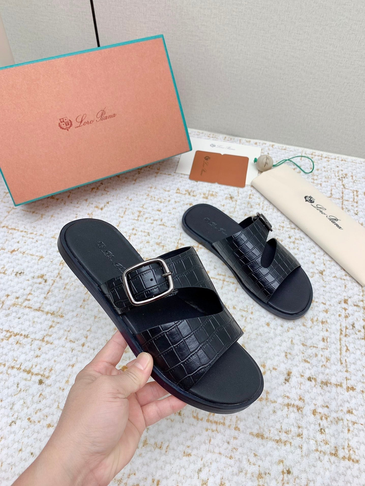 SANDALS IN BLACK SNAKE EMBOSSED CALFSKIN - 38