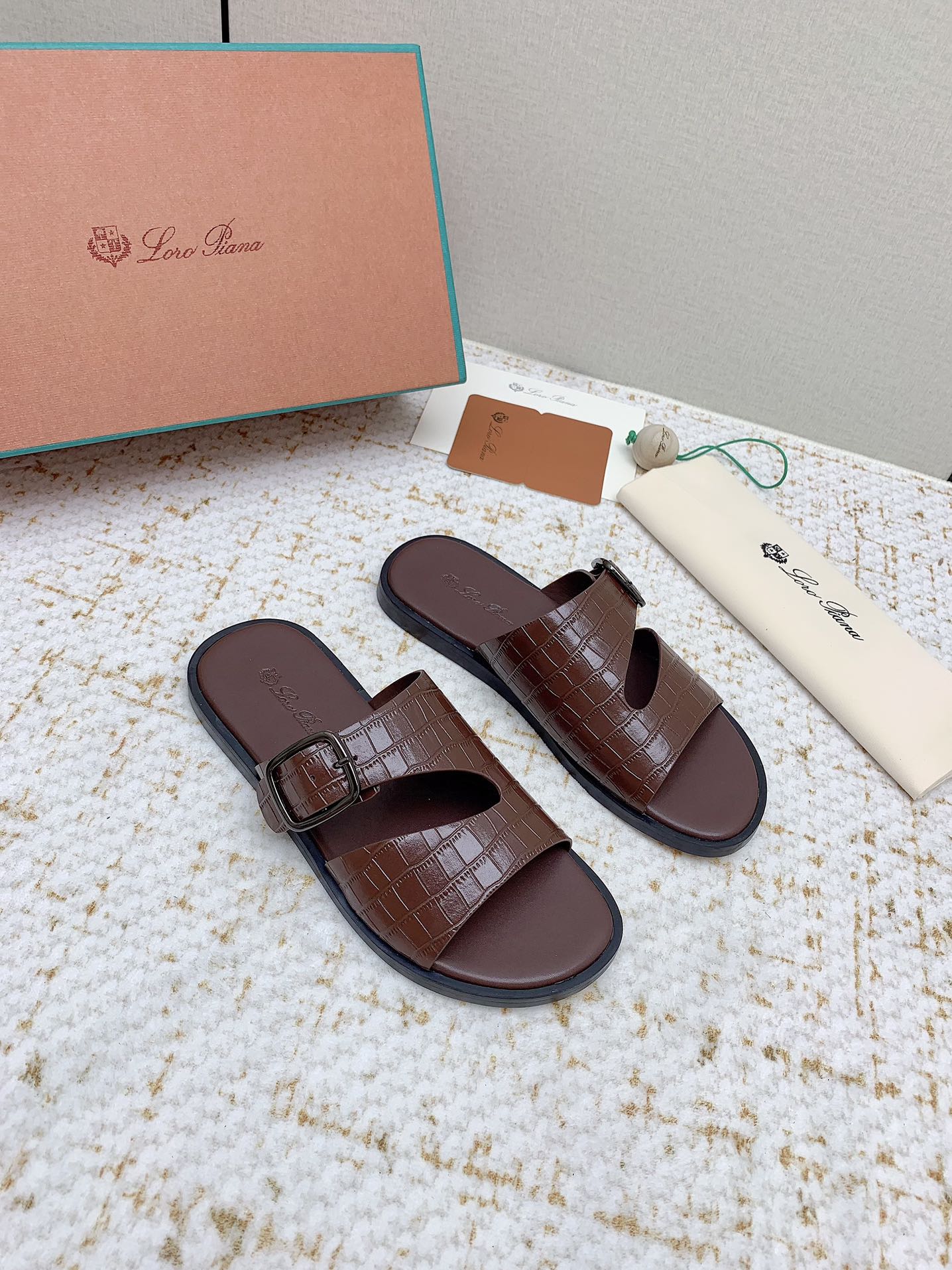 SANDALS IN WHITE SNAKE EMBOSSED CALFSKIN - 38
