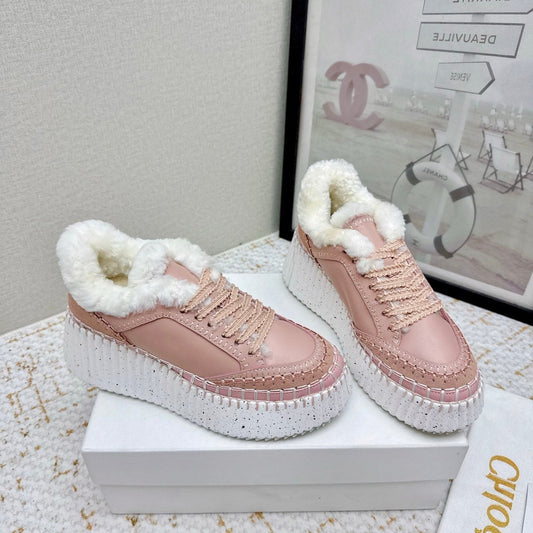 CHLOÉ 26S СНІКЕРИ НА ТАНКЕТЦІ ЗІ СВІТЛО-РОЖЕВОЇ ТЕЛЯЧОЇ ШКІРИ
