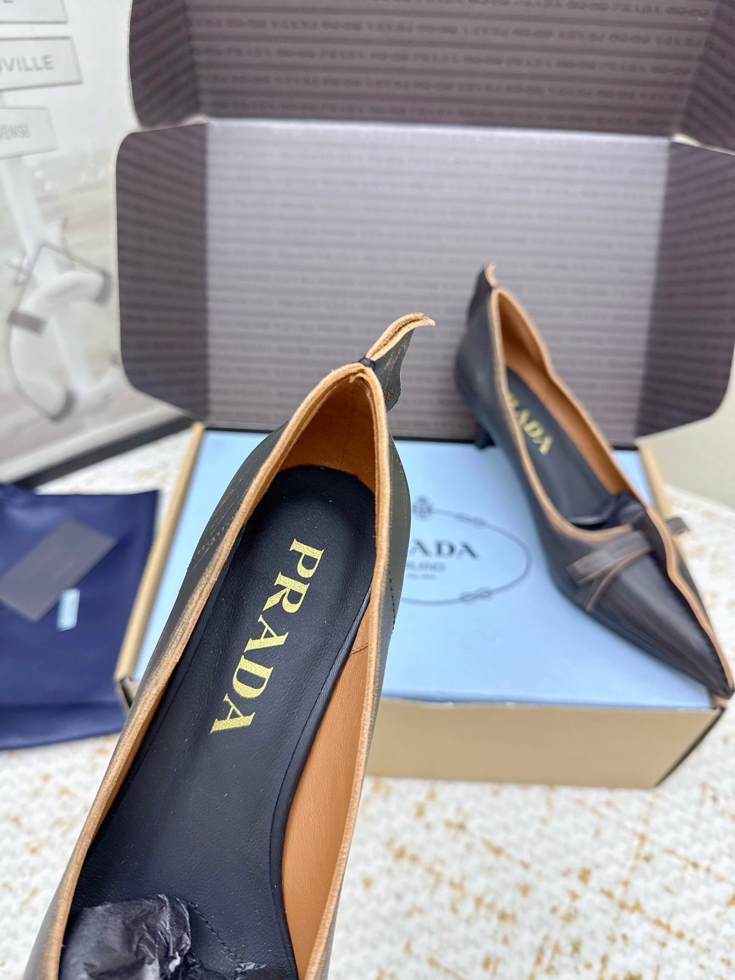 Туфлі PRADA 26S з зістареної шкіри висотою 55 мм з чорної телячої шкіри