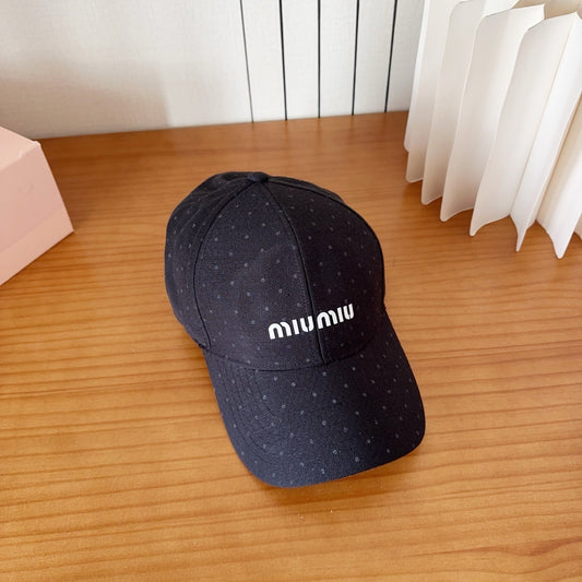 КЕПКА MIUMIU У СТИЛІ БЕЙСБОЛ 65