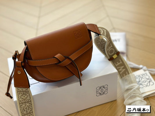 Сумка LOEWE MINI 18 GATE DUAL BAG зі шкіри теляти та жакарду кольору TAN