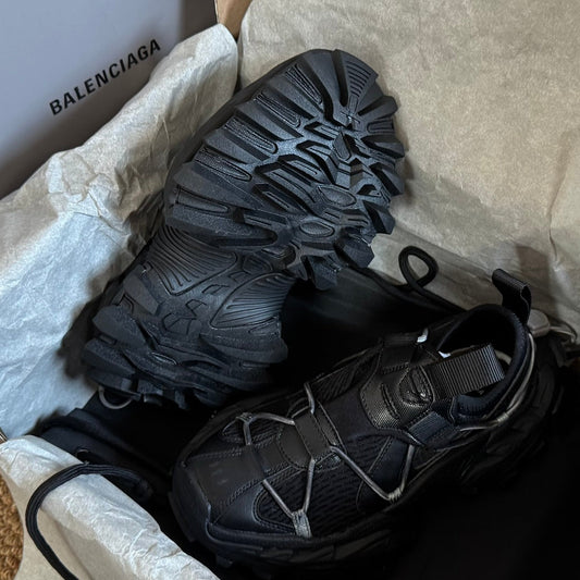HIKE SNEAKER IN BLACK MESH, POLYURETHANE AND POLYESTER - 35