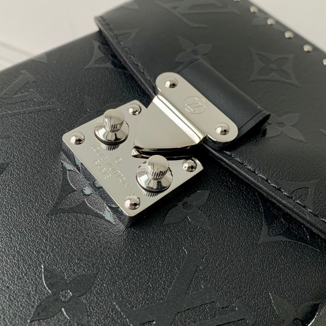 CAMERA BOX BAG 17 IN BLACK MONOGRAM EMBOSSED CALFSKIN SILVER CHAIN