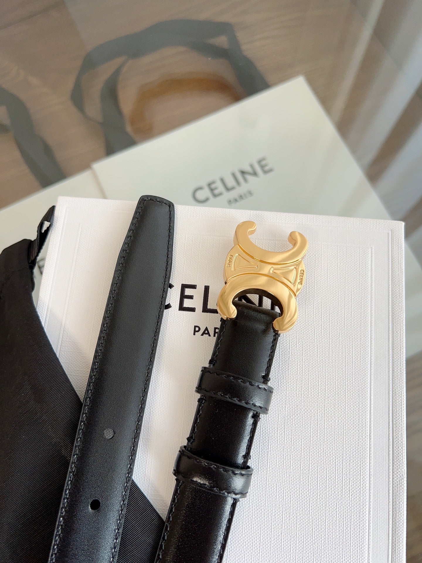 TRIOMPHE BELT 24MM IN GLOSSY BLACK CALFSKIN WITH GOLD BUCKLE - 30
