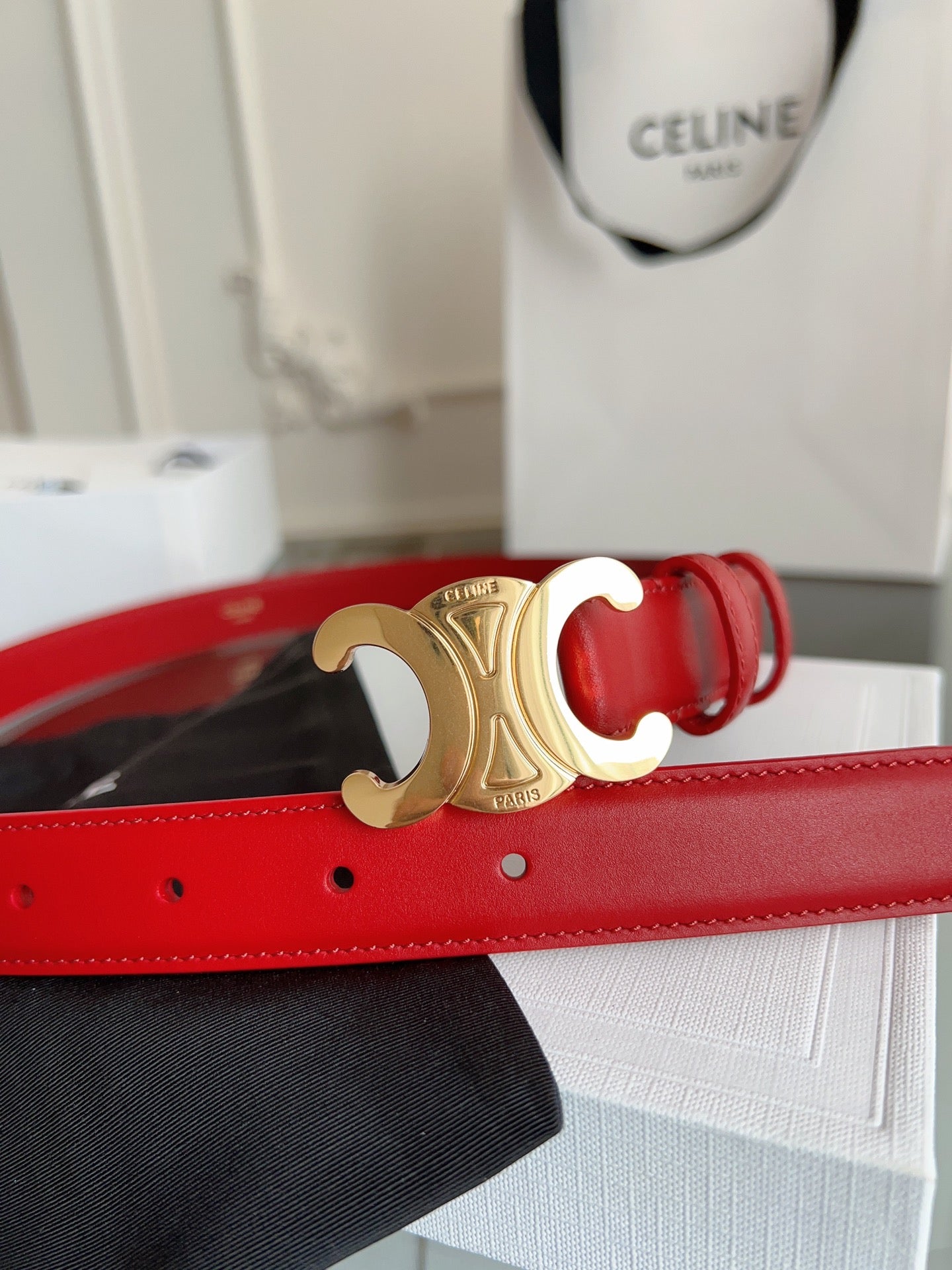 TRIOMPHE BELT 24MM IN RED CALFSKIN WITH GOLD BUCKLE - 30