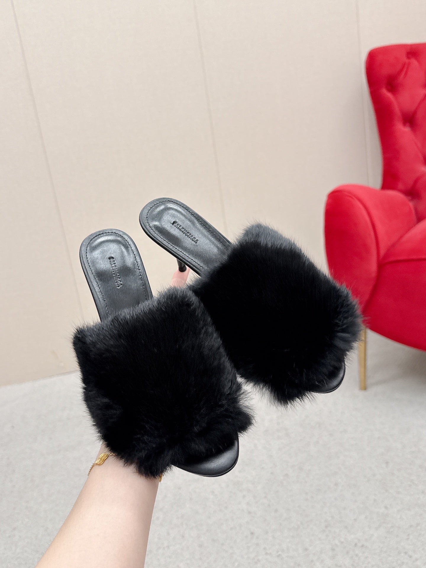 BALENCIAGA 25S HIGH HEEL SANDALS 65 MM IN BLACK LAMBSKIN AND FUR - 35