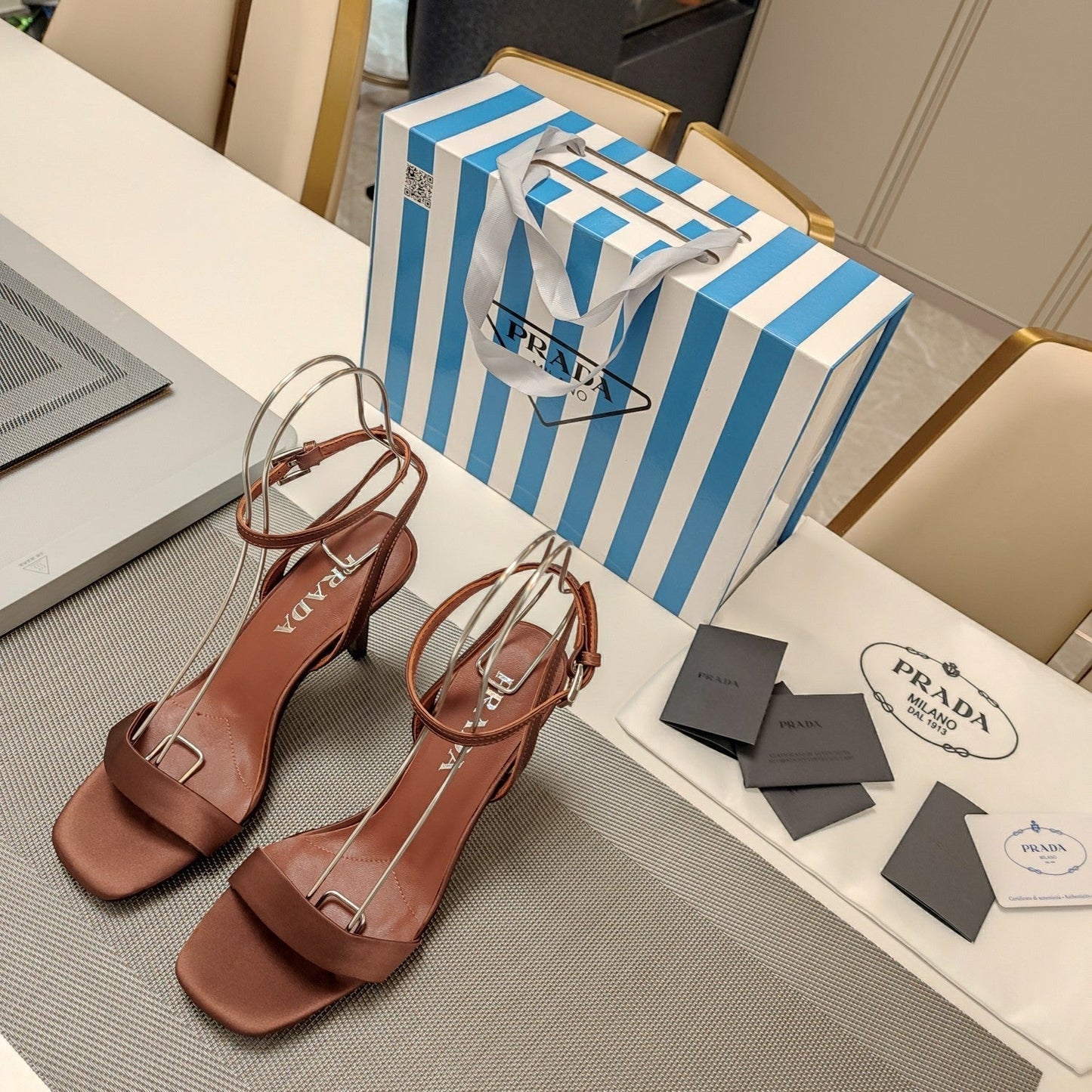 PRA HIGH-HEELED SANDALS CARAMEL SATIN - 34