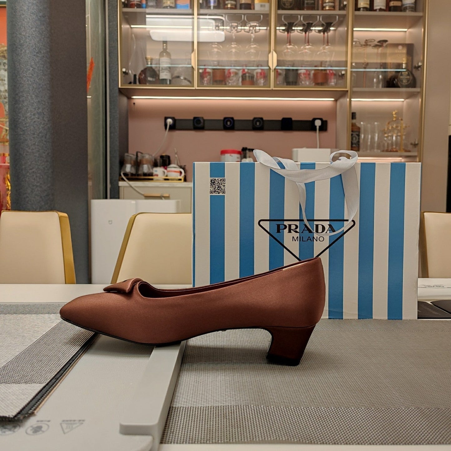 TRIANGLE LOGO PUMPS IN CHESTNUT BROWN SATIN - 35