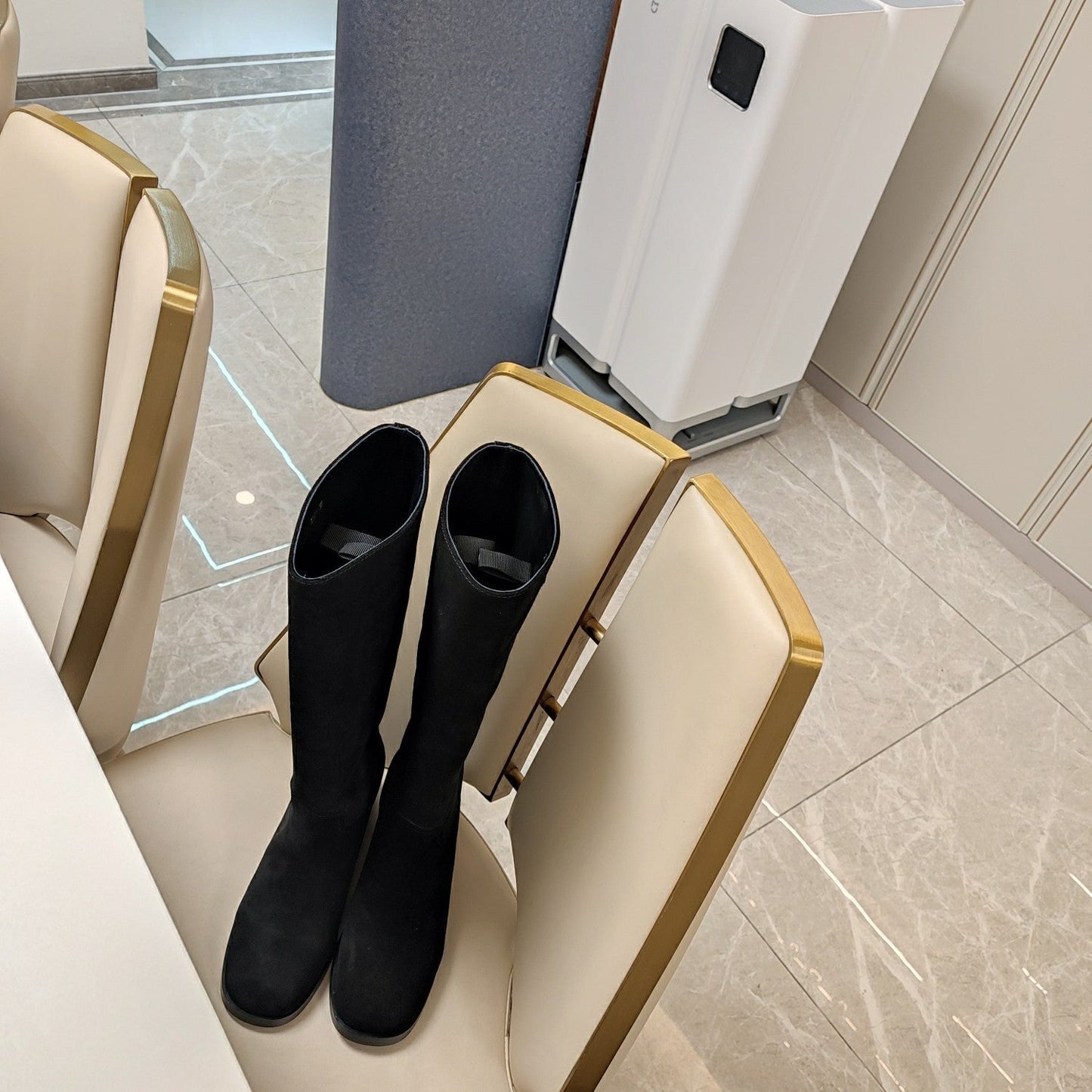 KNEE BOOTS WITH TRIANGLE LOGO IN BLACK SUEDE - 35