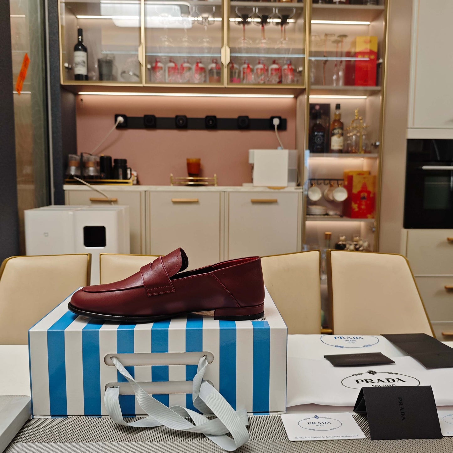 ЛОФЕРИ PRADA 26S 20 ММ З ТЕЛЯЧОЇ ШКІРИ БОРДОВОГО КОЛЬОРУ