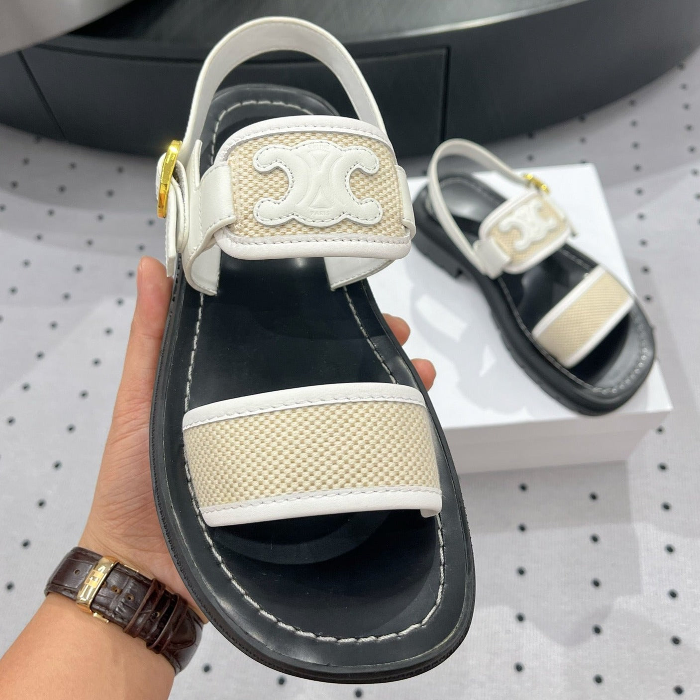 SANDALS FLAT SHOES WHITE CREAM - 35