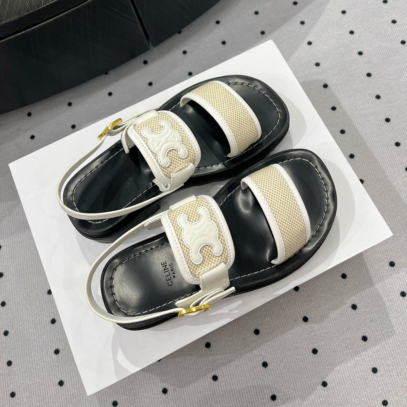 SANDALS FLAT SHOES WHITE CREAM - 35