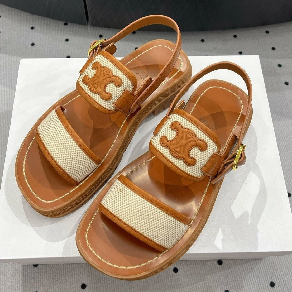 SANDALS FLAT SHOES WHITE CARAMEL BROWN - 35