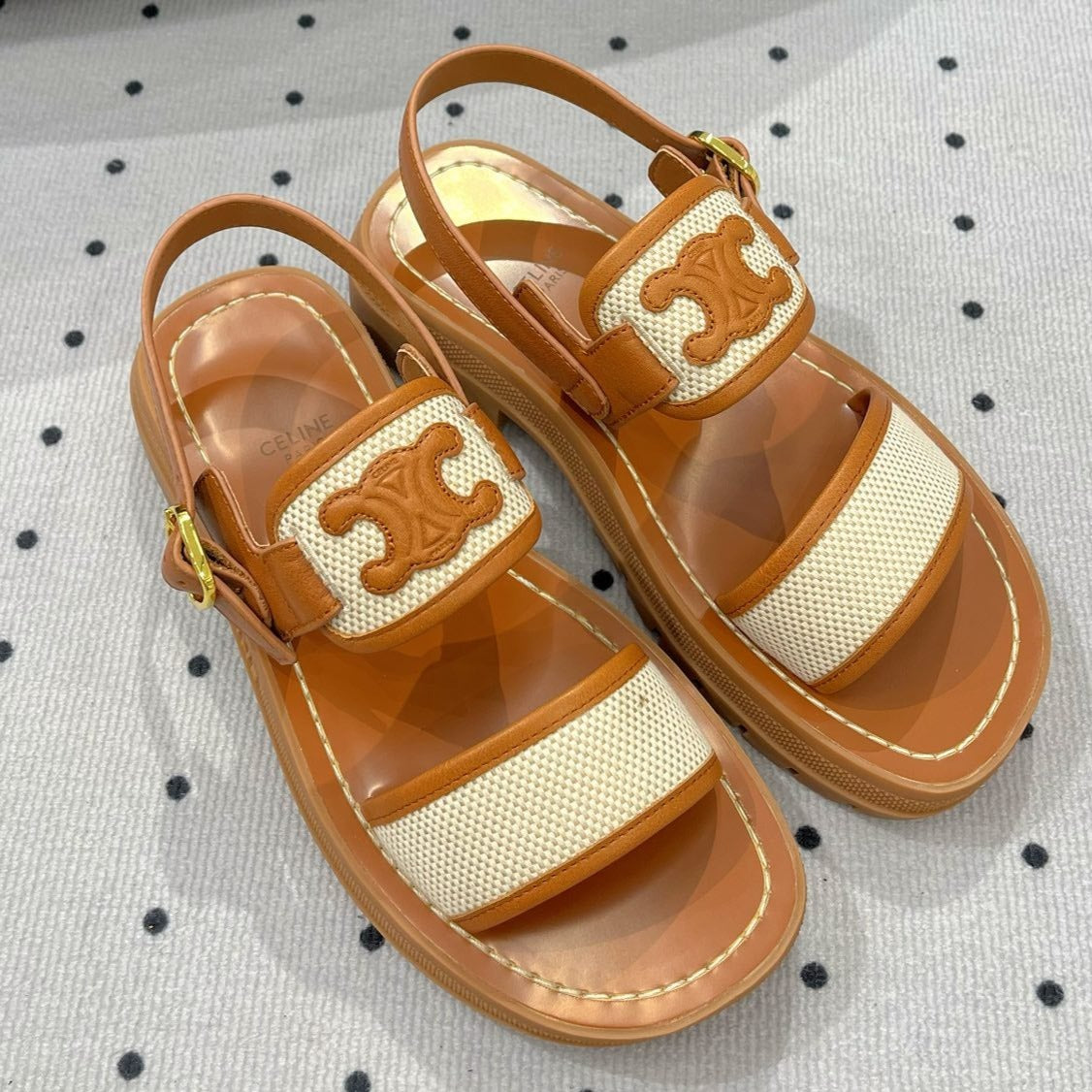 SANDALS FLAT SHOES WHITE CARAMEL BROWN - 35