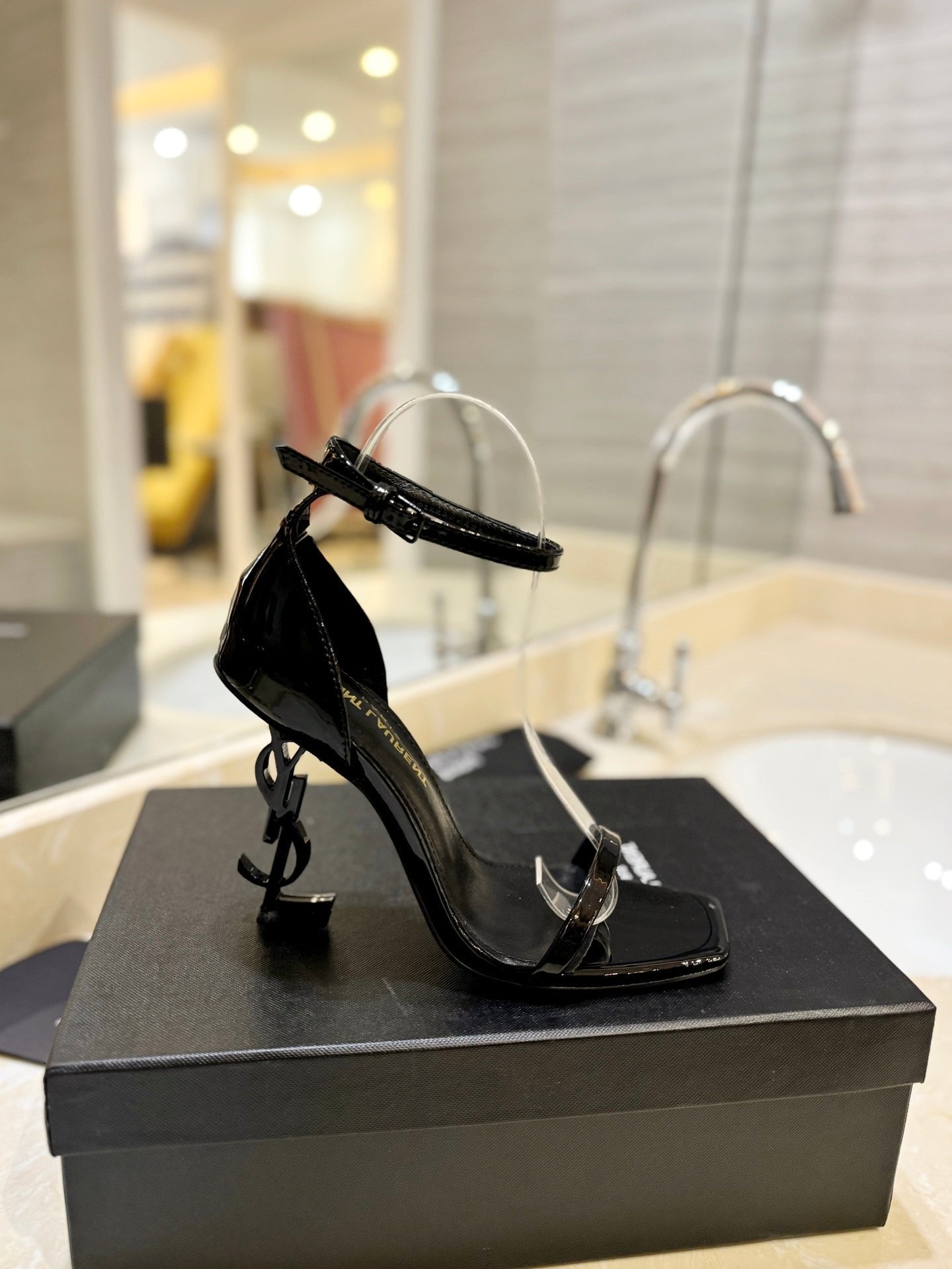 SL OPYUM SANDALS 105 BLACK CALFSKIN - 35