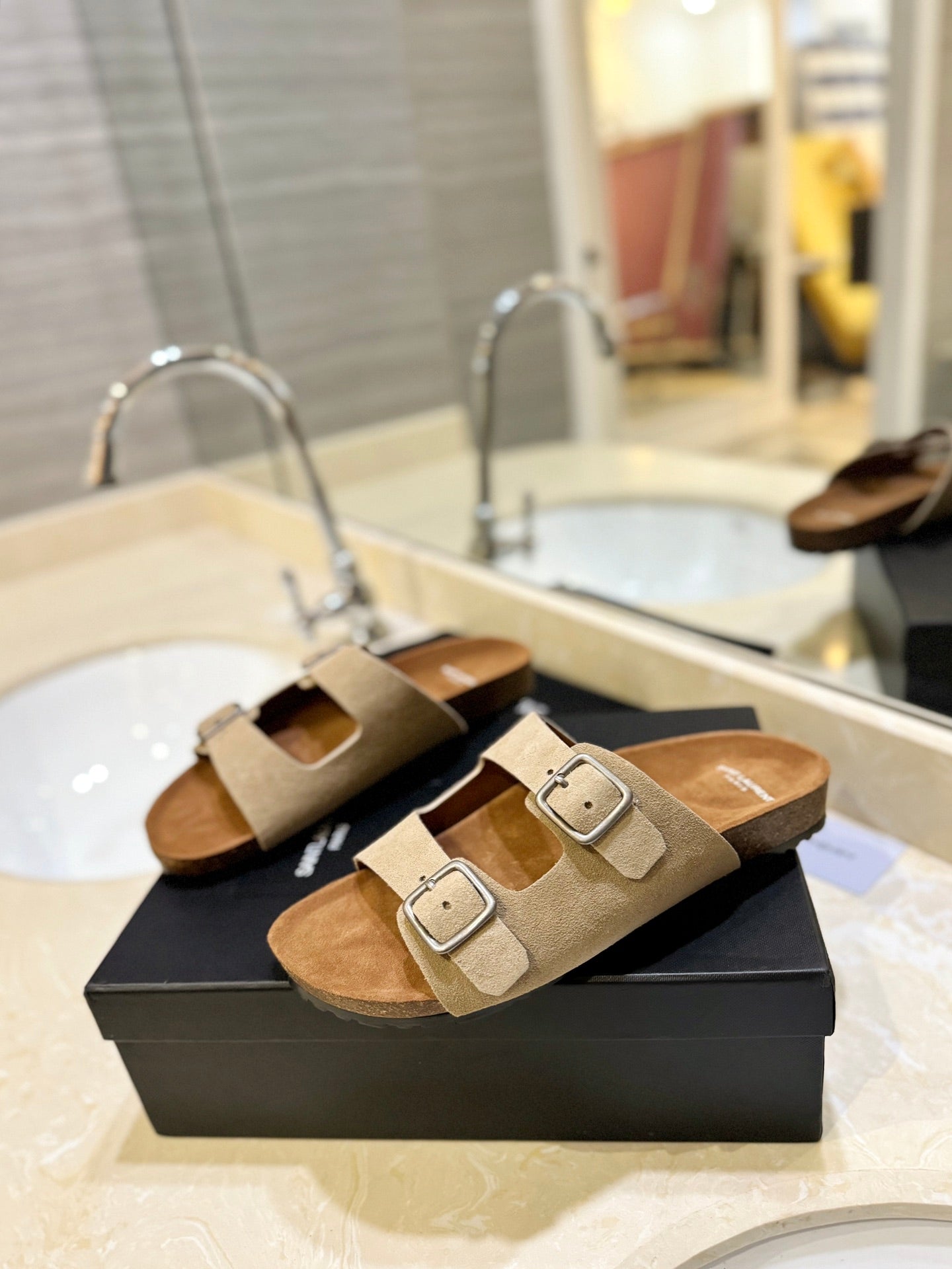 SL Flat Sandal Women Brown Beige Seude - 35