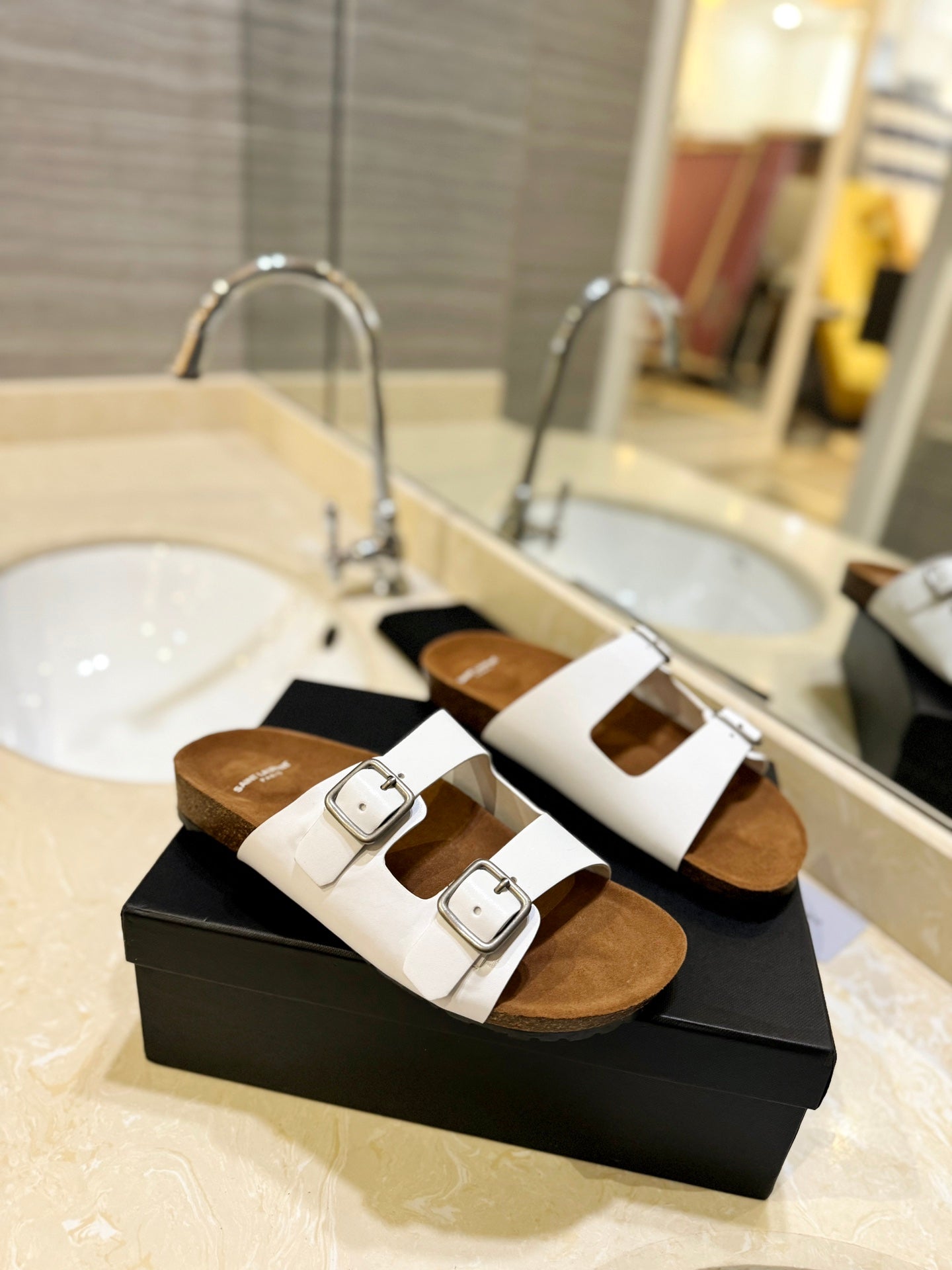 SL Flat Sandal Women Brown Seude White Calfskin - 35