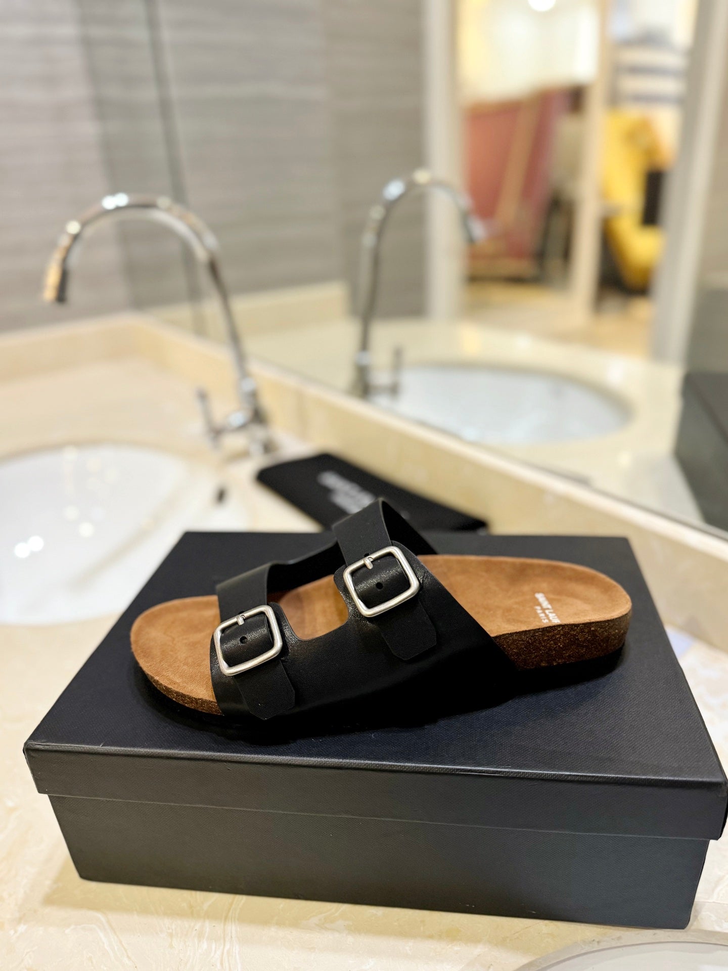SL Flat Sandal Women Brown Seude Black Calfskin - 35