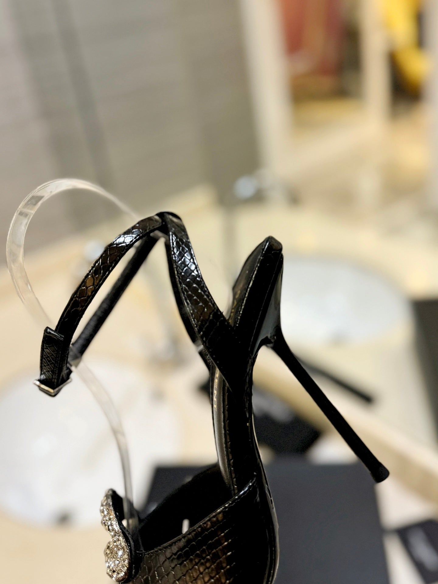 SL AYERS SNAKE CRYSTAL SANDAL BLACK CALFSKIN - 35