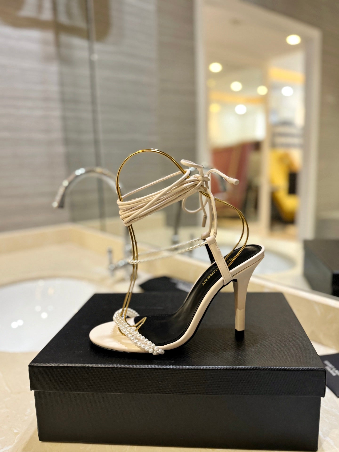 SL PEARL HIGH HEEL SANDALS CREAM CALFSKIN - 35