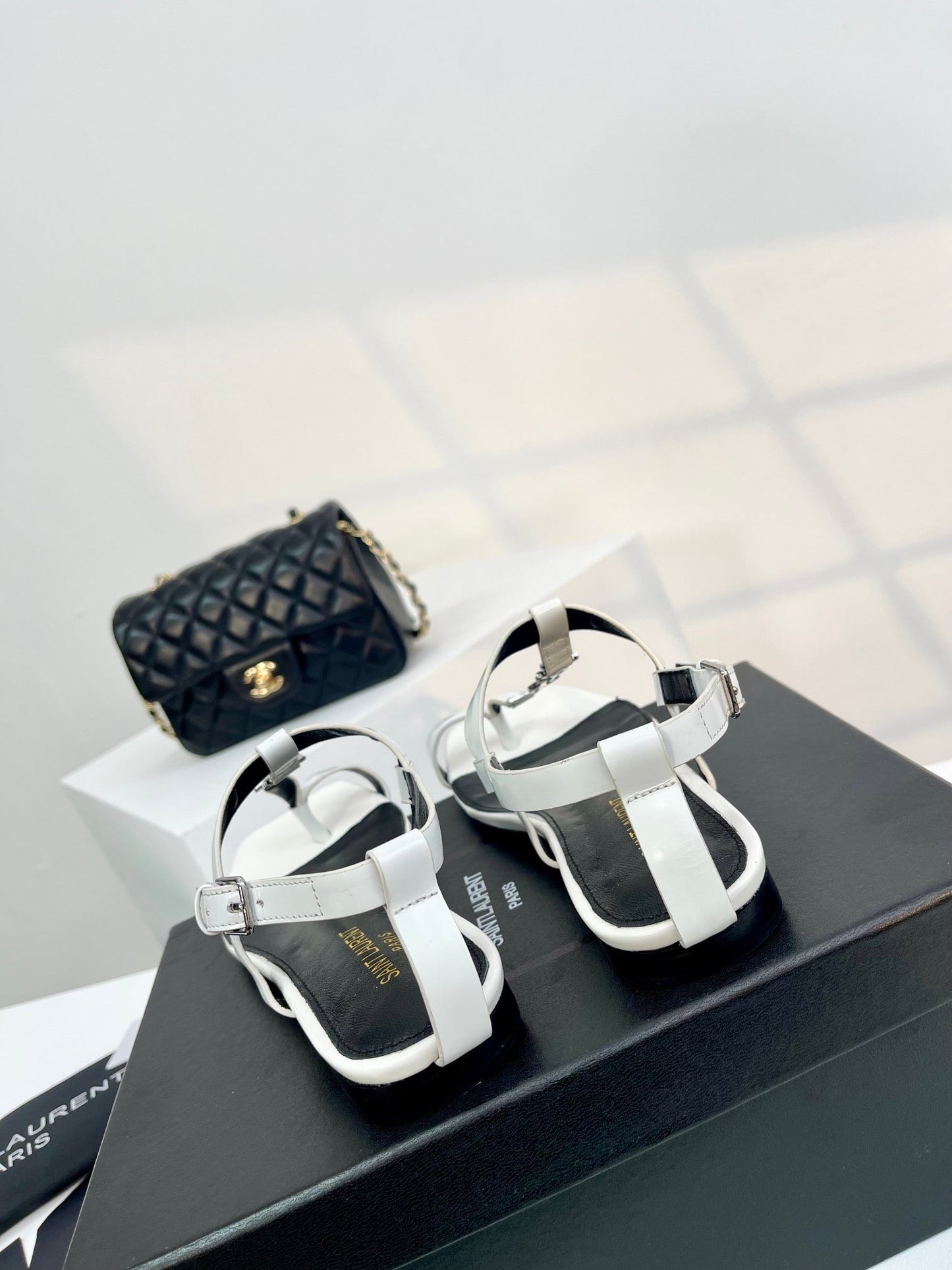 SL CASSANDRA ONE SANDAL FLAT WHITE CALFSKIN - 34