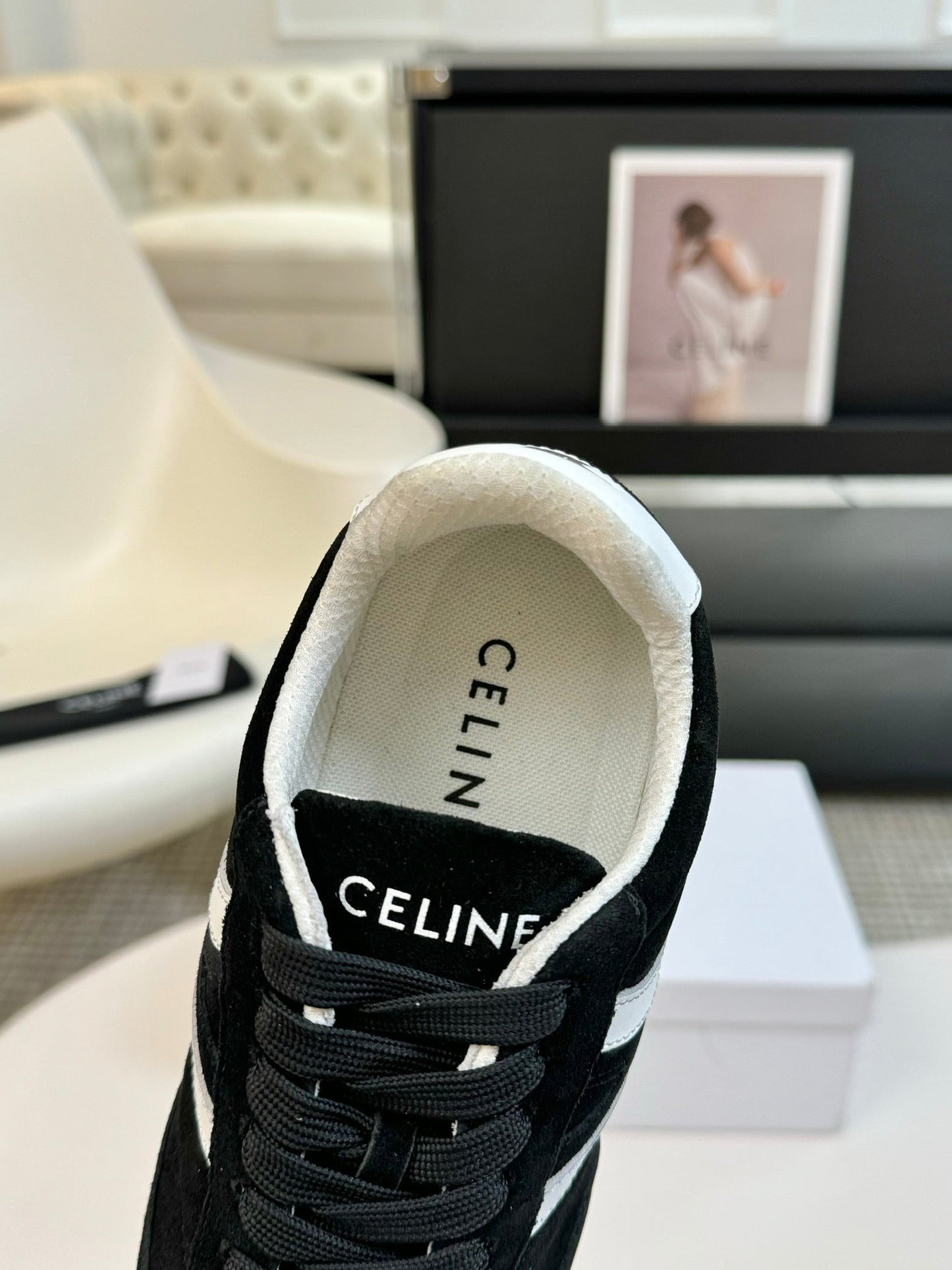 TRAINER LOW LACE - UP BLACK SUEDE - 35