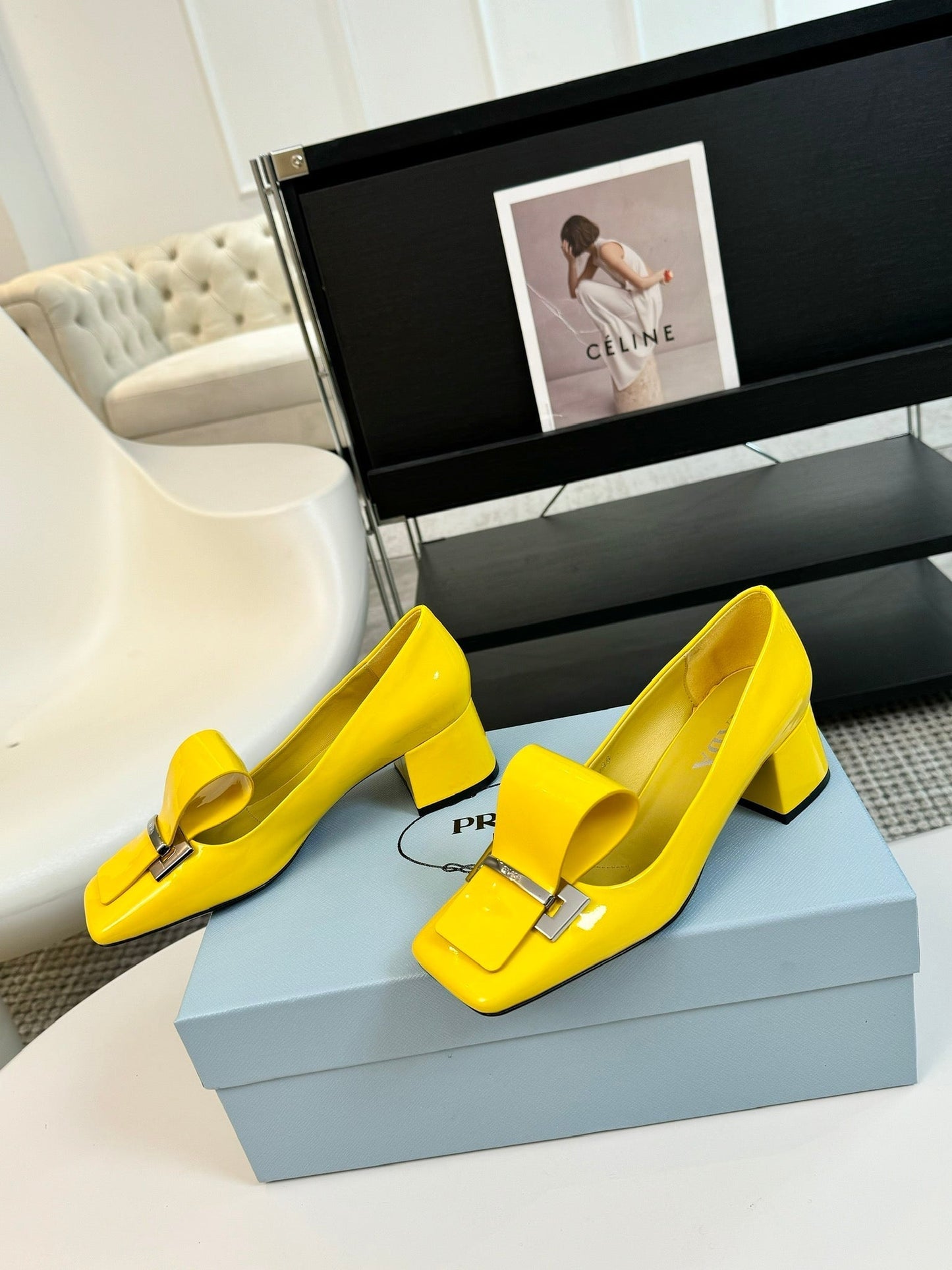 SQUARE TOE PUMPS IN YELLOW GLOSSY CALFSKIN ATTACHED BOW - 35