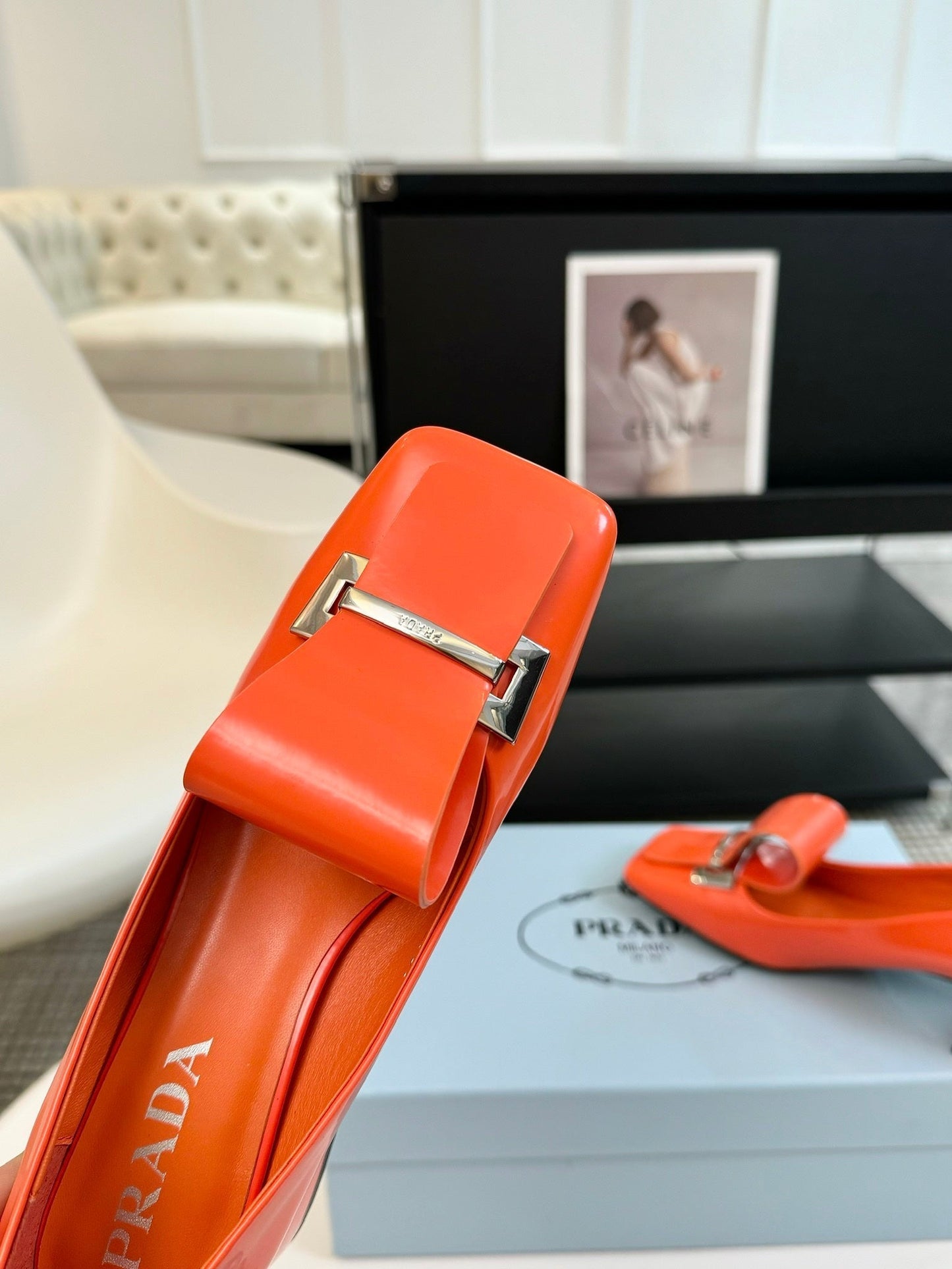 SQUARE TOE PUMPS IN INTERNATIONAL ORANGE GLOSSY CALFSKIN ATTACHED BOW - 35