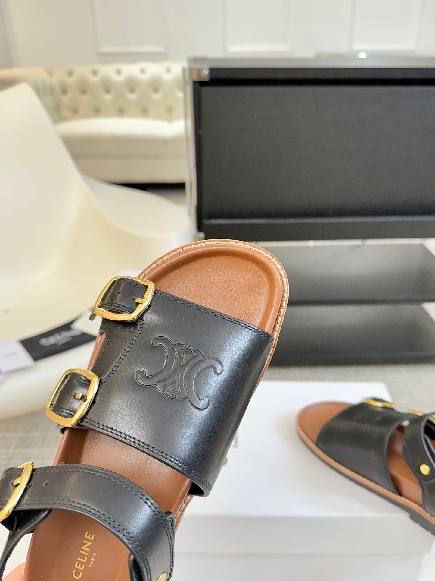 MINO SANDAL IN BLACK CALFSKIN - 35