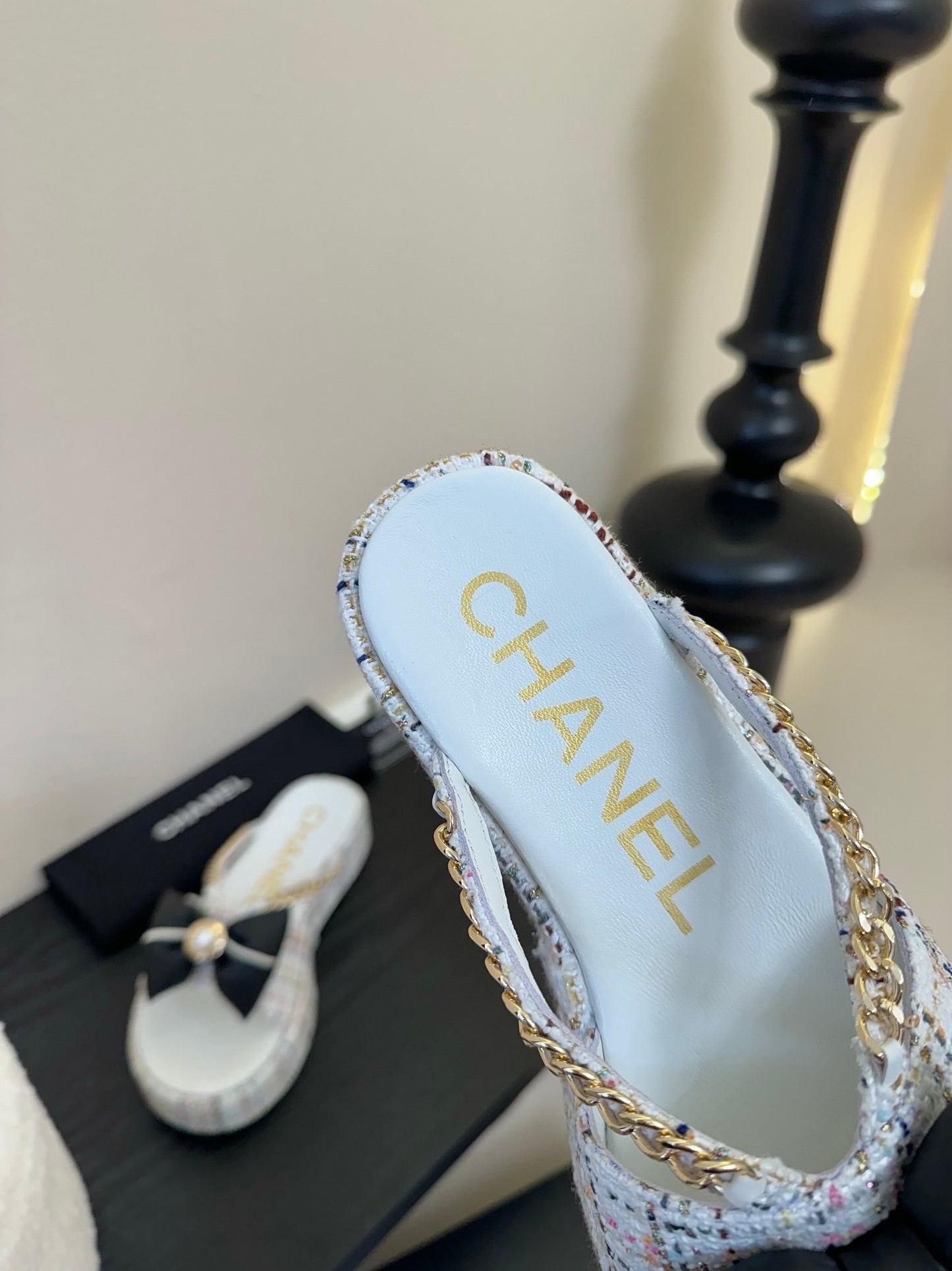 PLATFORM FLIP-FLOPS IN WHITE TWEED FABRIC - 35