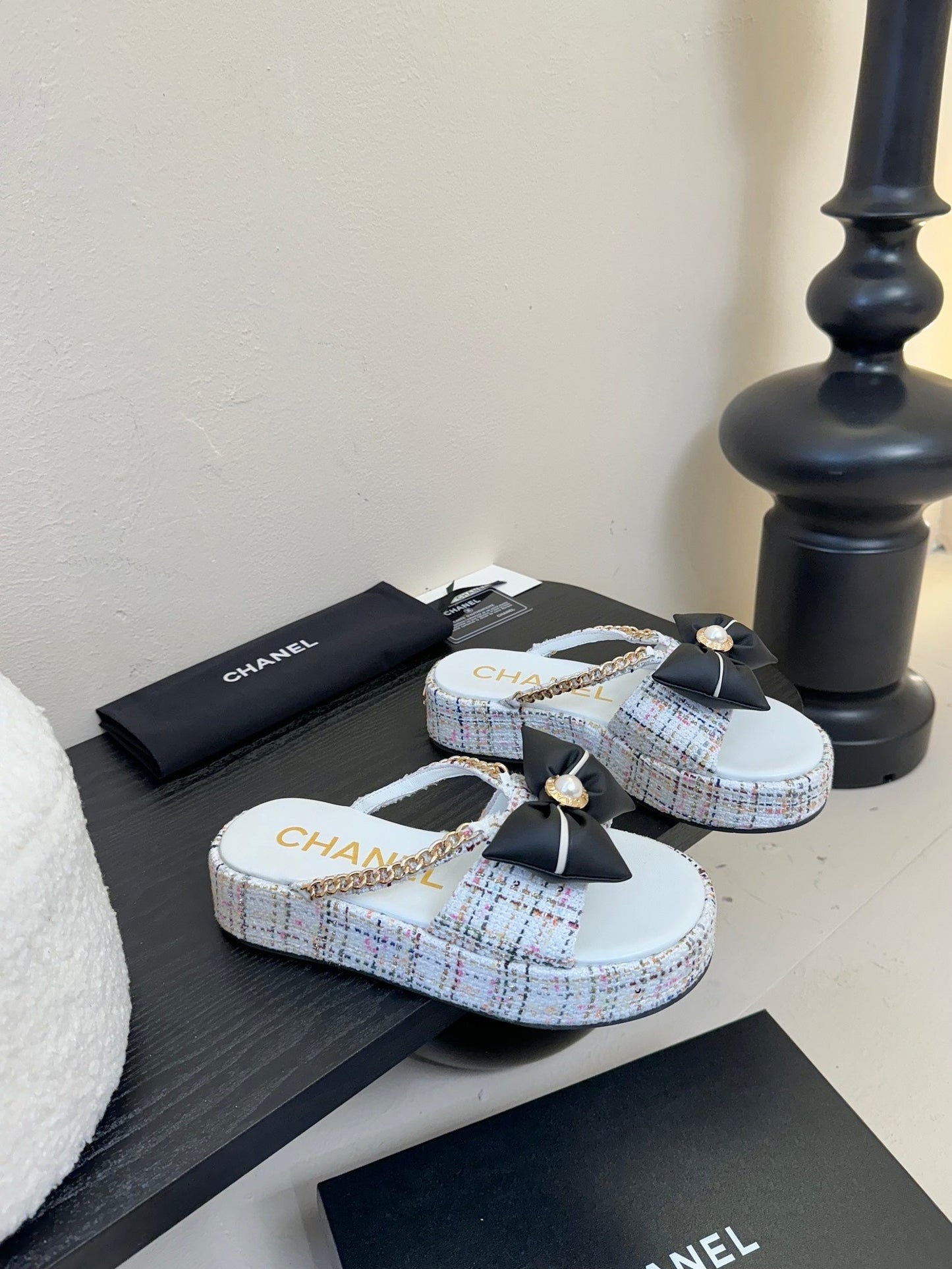 PLATFORM FLIP-FLOPS IN WHITE TWEED FABRIC - 35