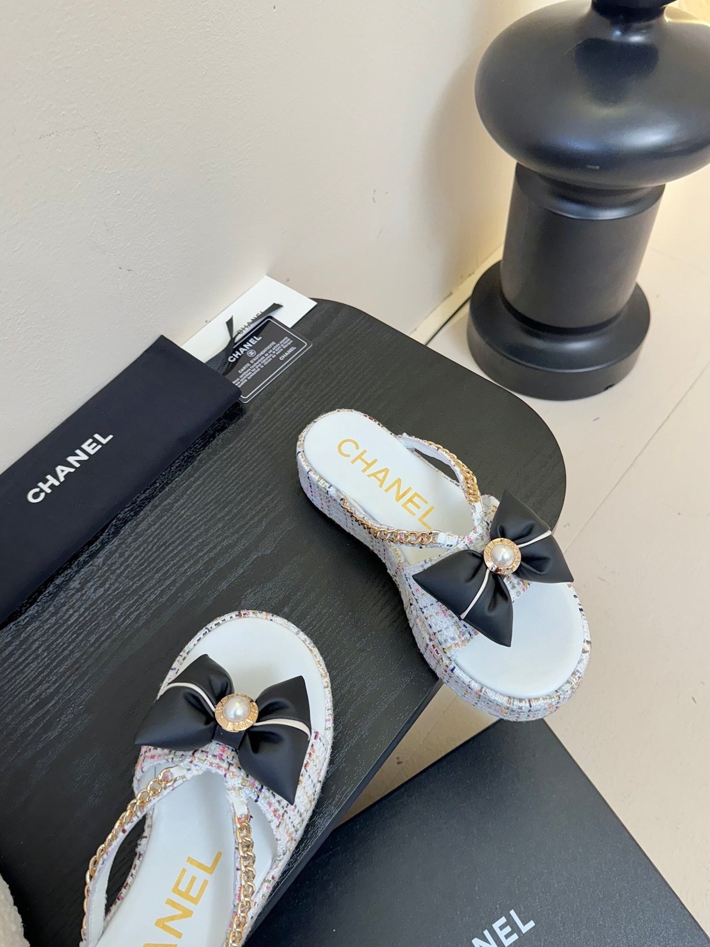 PLATFORM FLIP-FLOPS IN WHITE TWEED FABRIC - 35