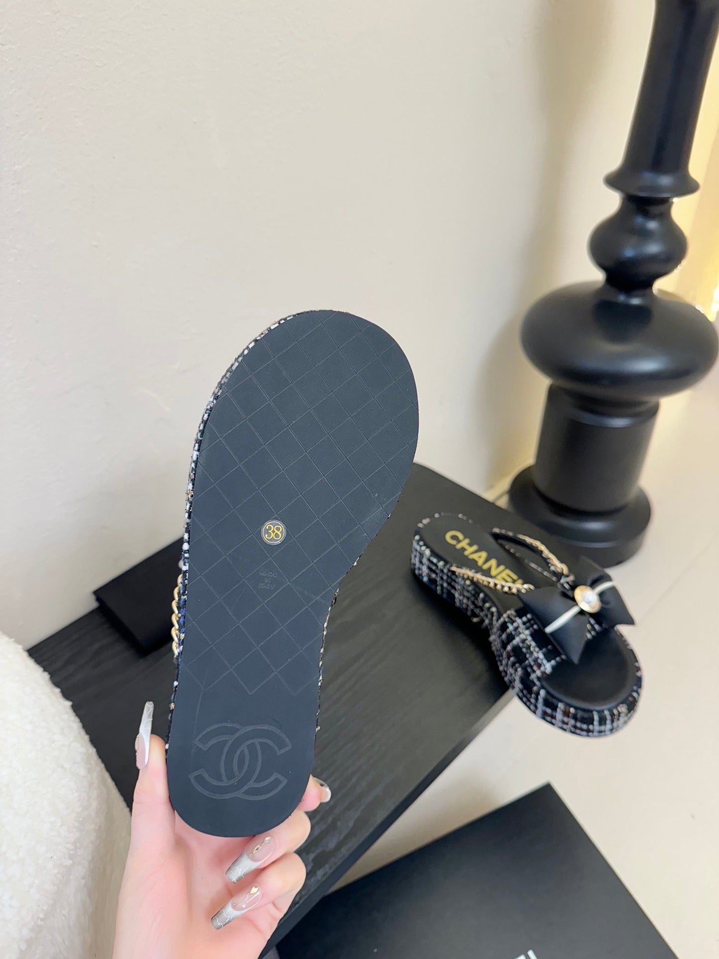 PLATFORM FLIP-FLOPS IN BLACK TWEED FABRIC - 35