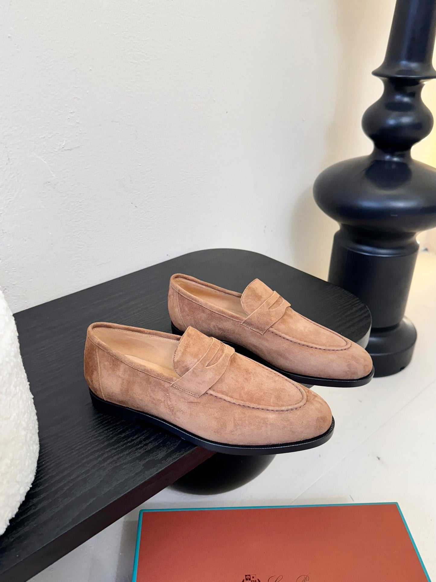 CLASSIC LOAFERS IN TERRACOTTA SUEDE - 35