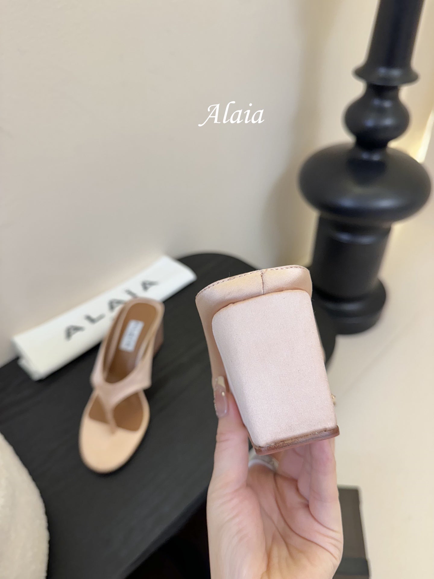 ALAIA WEDGE THONG SANDALS 25S IN BLUSH BEIGE SATIN - 35