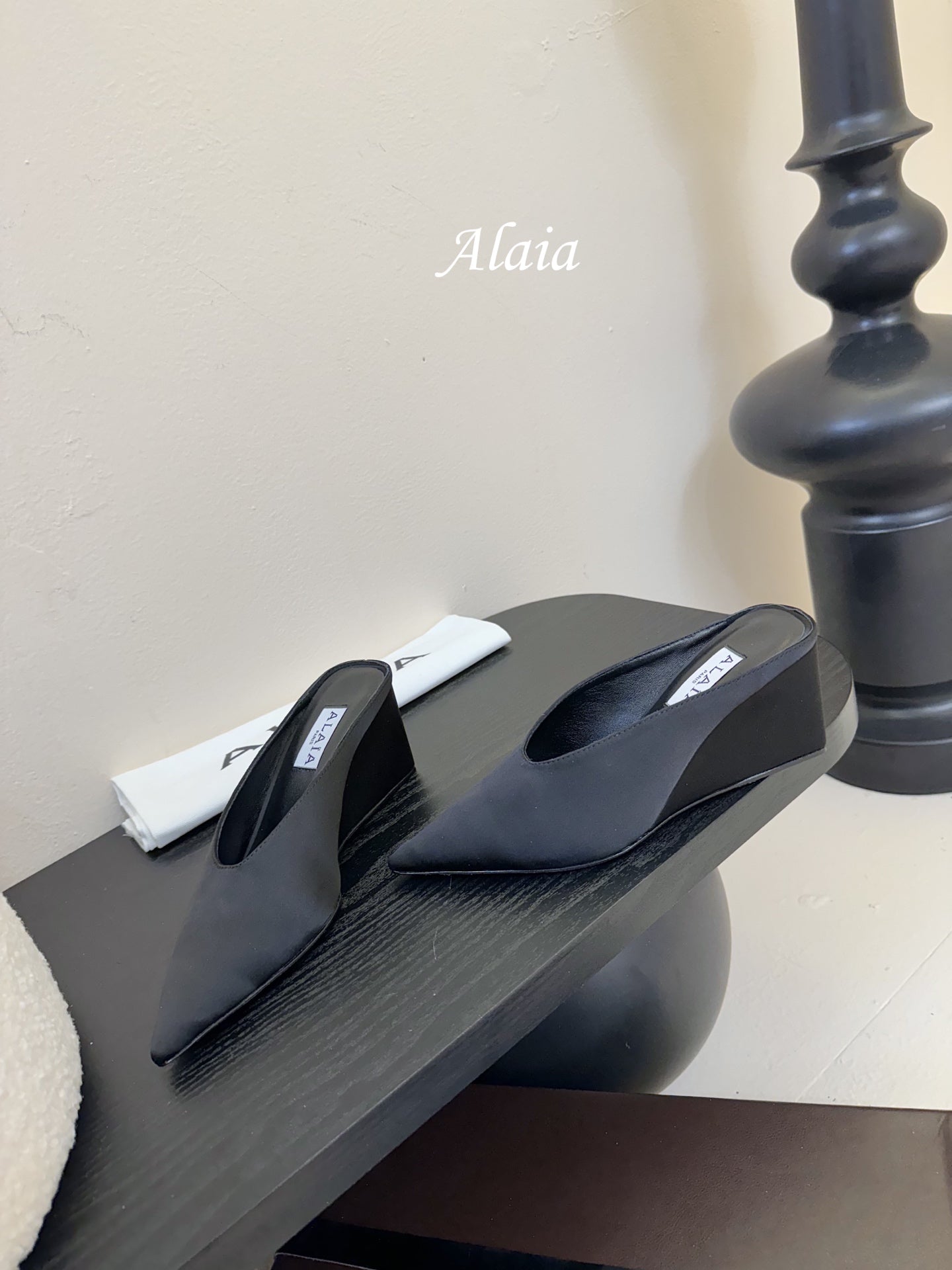 ALAIA HIGH MULES 25S IN BLACK SATIN - 35